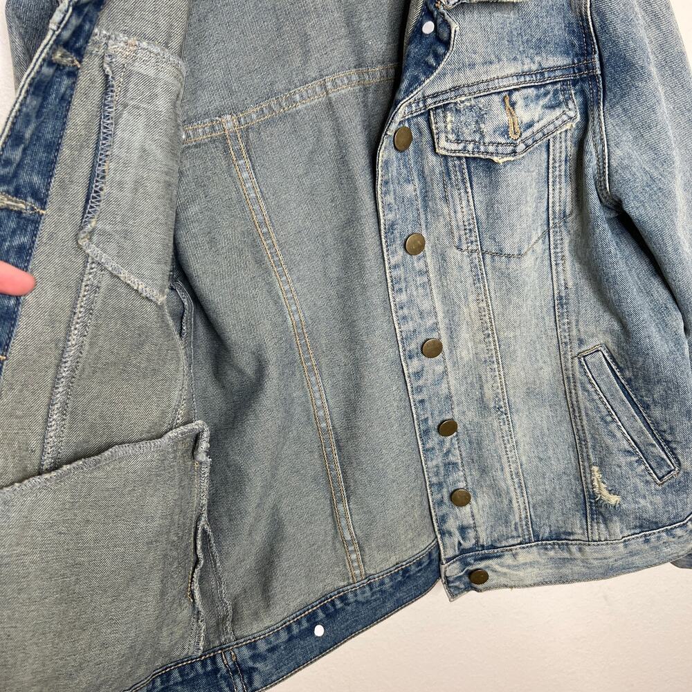 Forever 21 Faded Denim Jacket Small - Picture 6 of 10